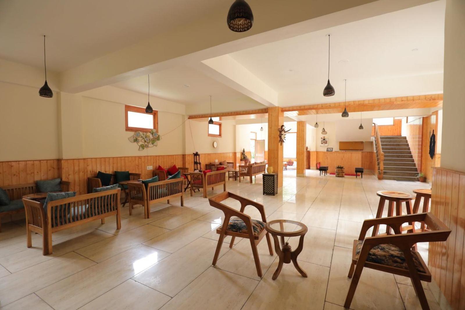 Shangri-La Rooms & Restaurant Kasol Buitenkant foto