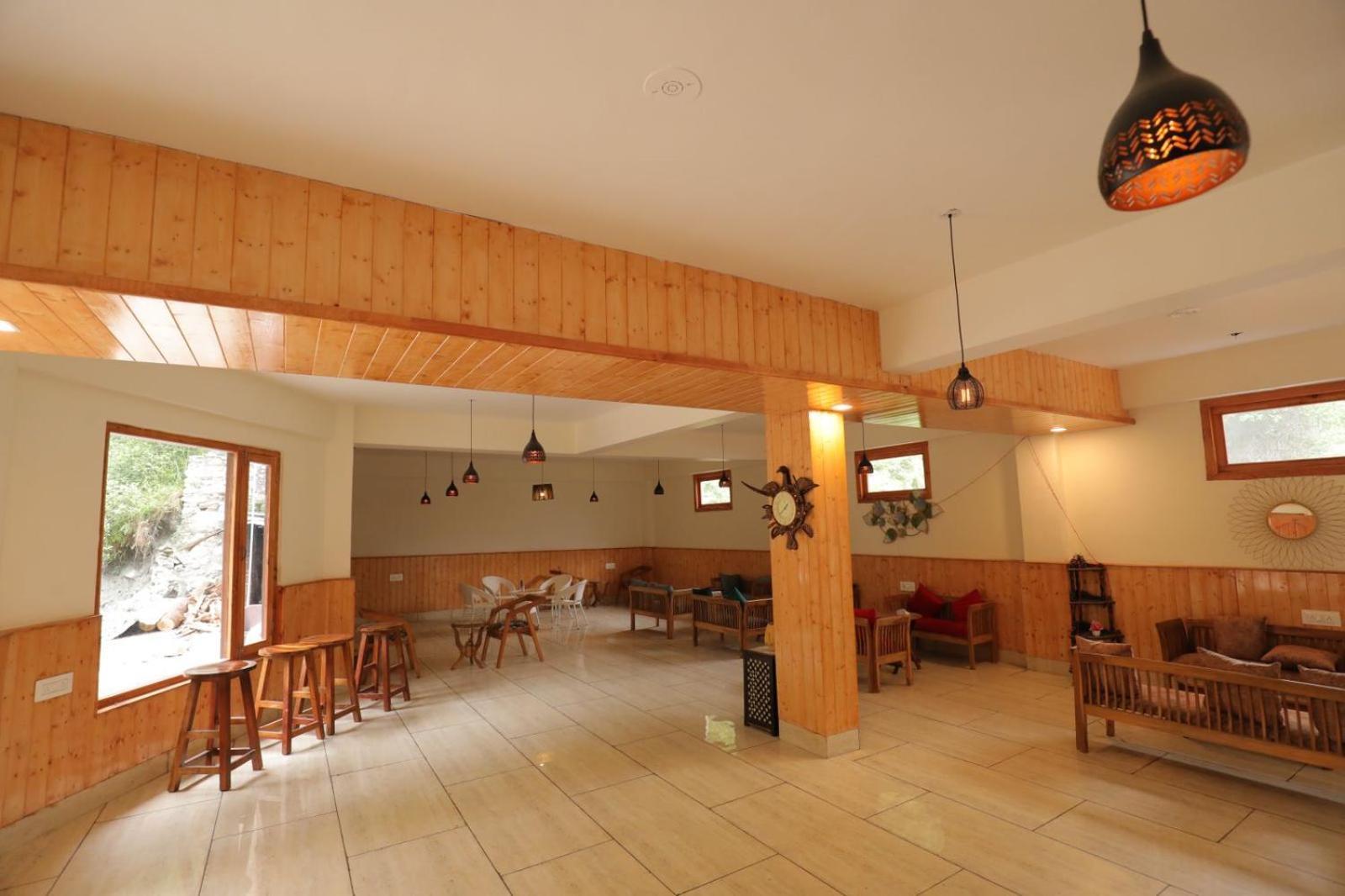 Shangri-La Rooms & Restaurant Kasol Buitenkant foto